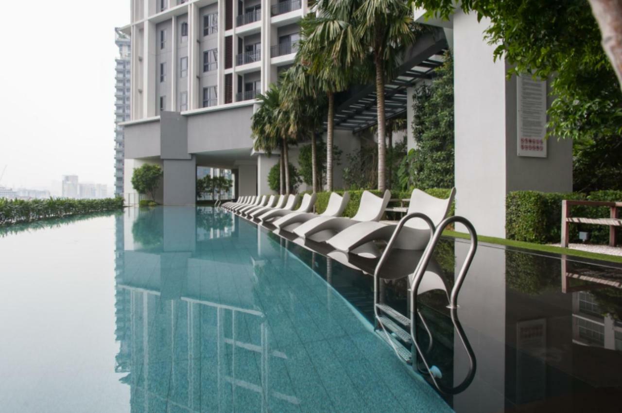 Klcc The Mews Home Kuala Lumpur Exterior photo